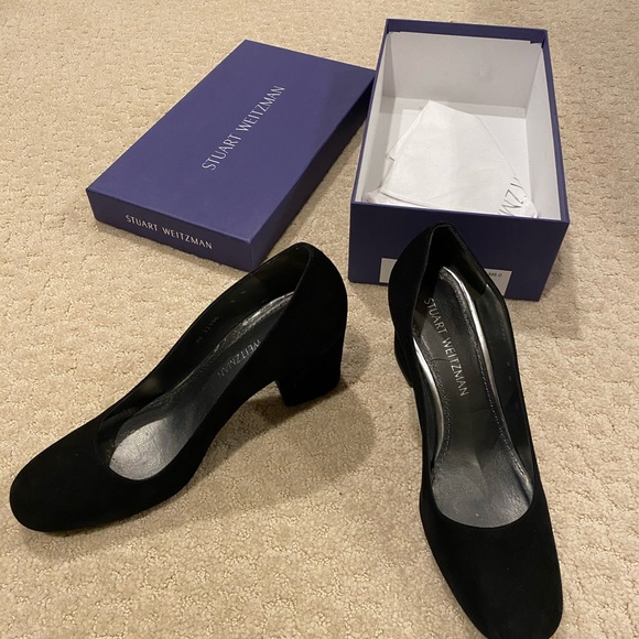 Stuart Weitzman Mary black suede pumps - Picture 3 of 6